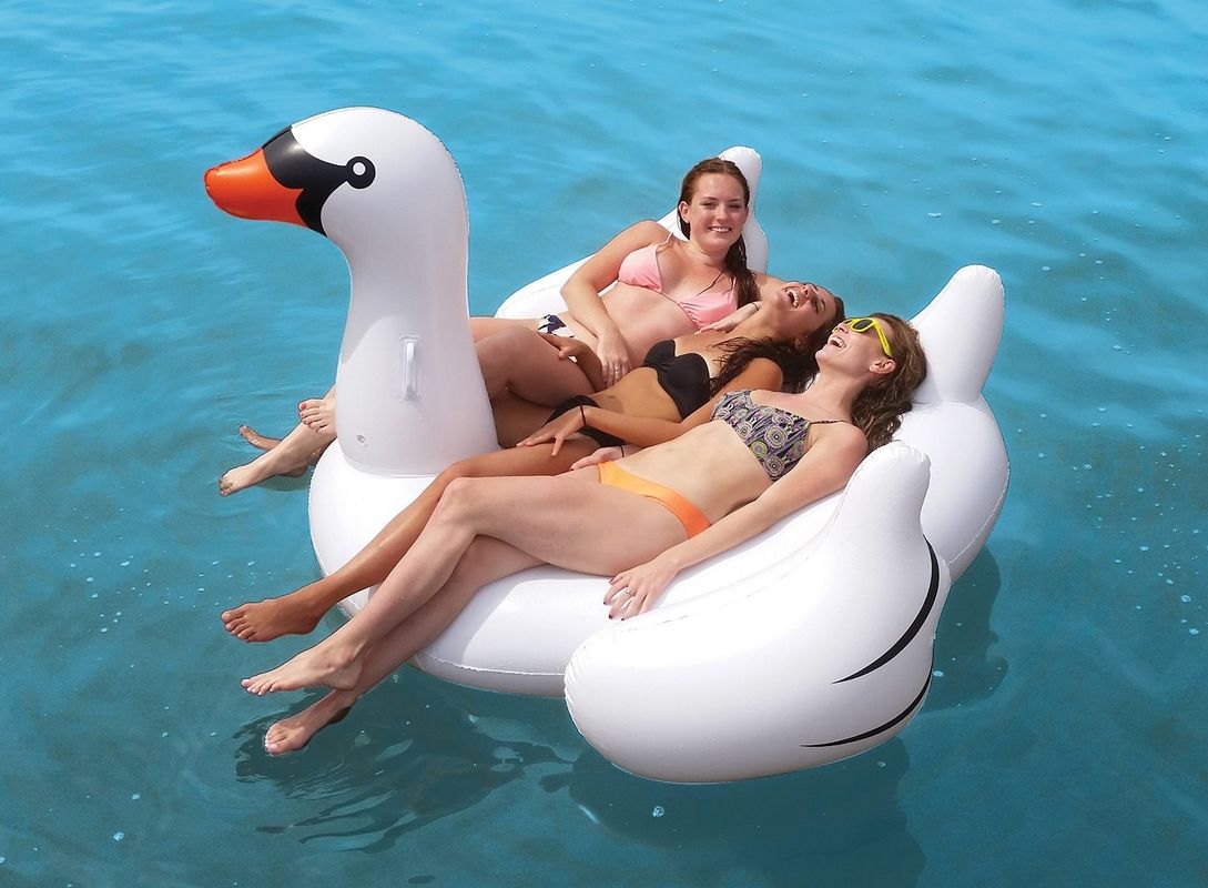 Grande piscina inflável Float Swan Branco Floatie Toy 190 X 190 X 130CM