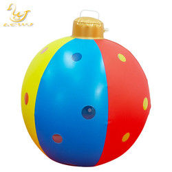 Ornamento de brinquedos infláveis de 60cm para o exterior decorado bolas infláveis de Natal de PVC com luz